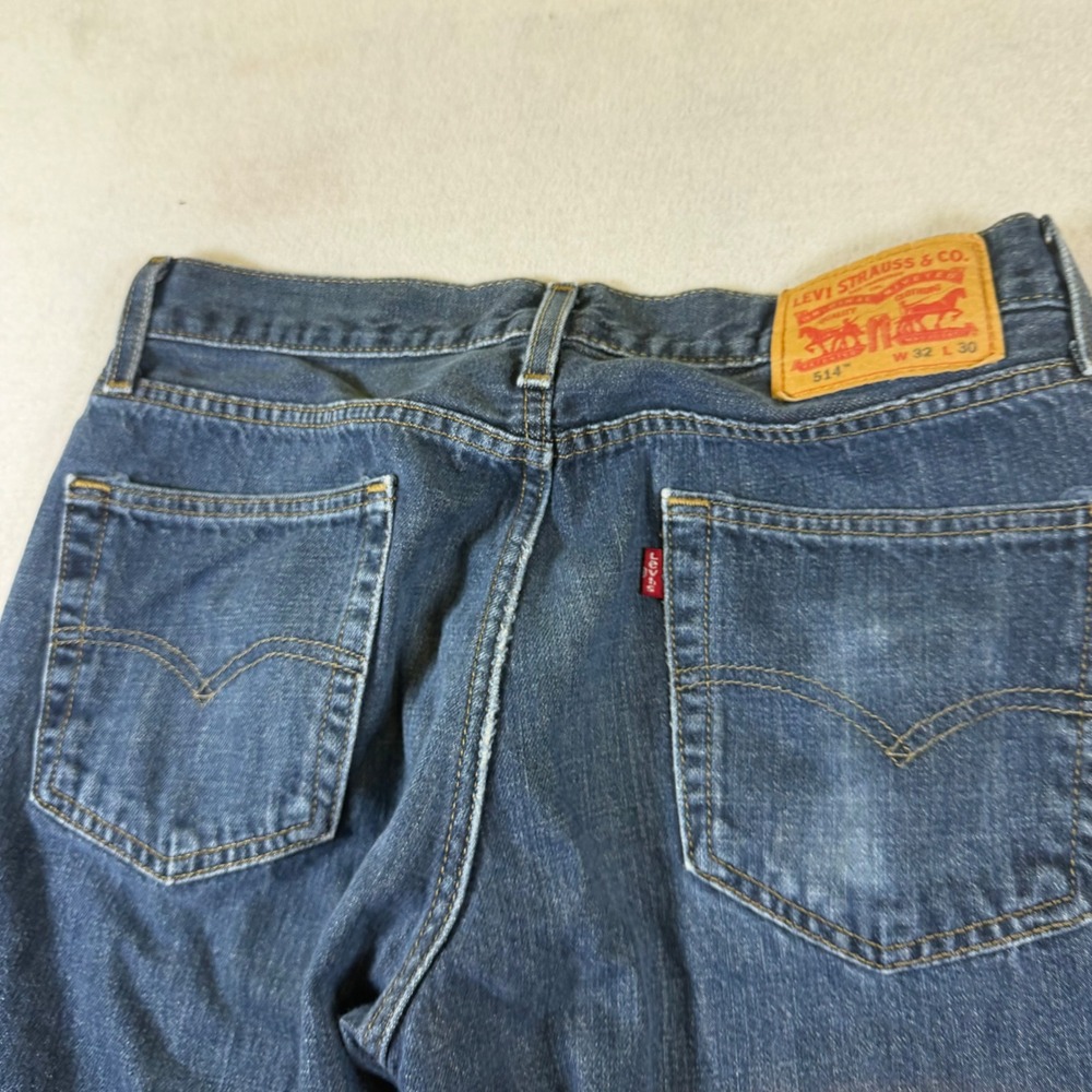 Levis 514 Straight Fit Jeans Mens 32x30‎ Medium Wash Blue Denim Pants 00514-0403
